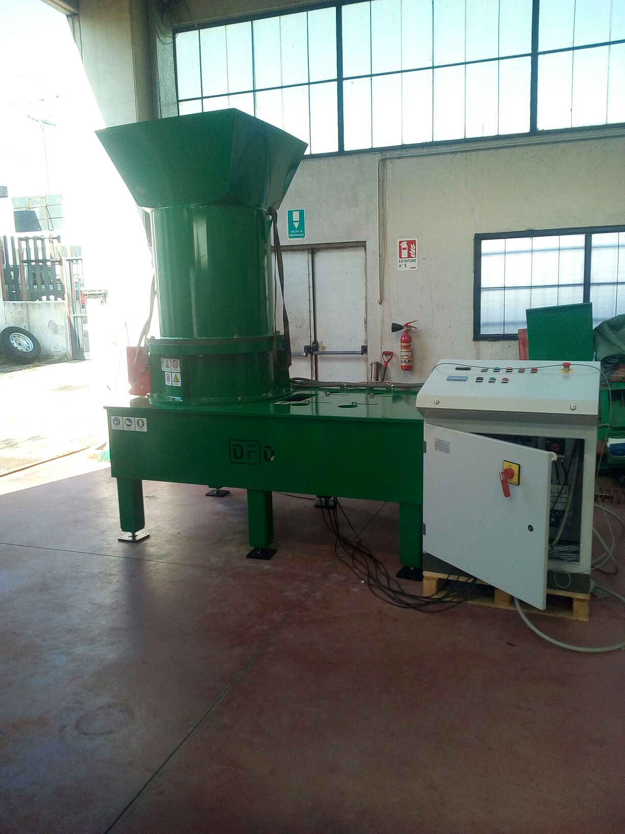 PELLETTATRICE DFD 800 DA 45KW TRIFASE